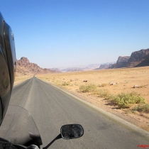 wadi-rum-yolu-17