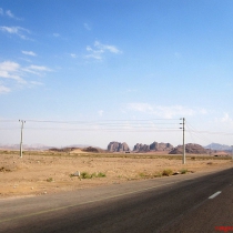 wadi-rum-yolu